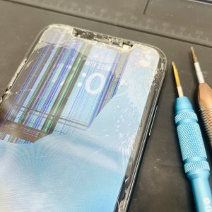 iPhone11 液晶交換修理