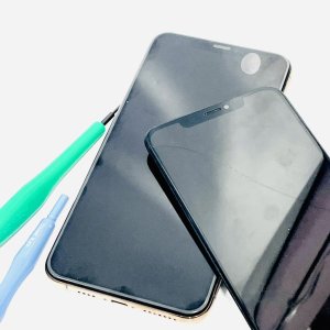 iPhoneXSMAX 液晶交換修理