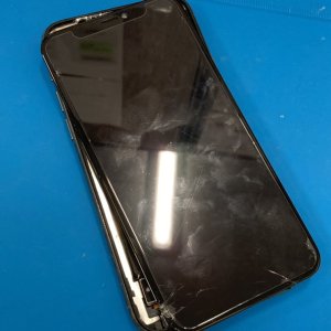 iPhone11Pro　液晶交換修理