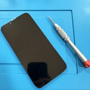 iPhone13 液晶交換