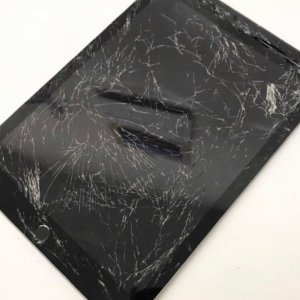 iPad6　デジタイザー交換