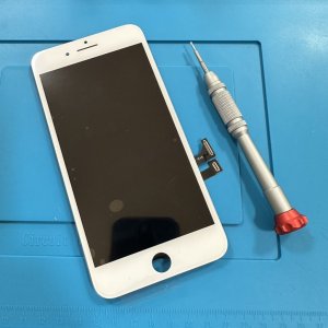 iPhone8Plus 液晶交換