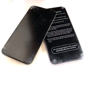 iPhone11　液晶交換