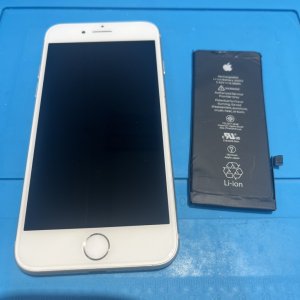 iPhone8 バッテリー交換