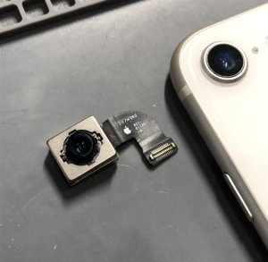 iPhoneSE2 アウトカメラ交換