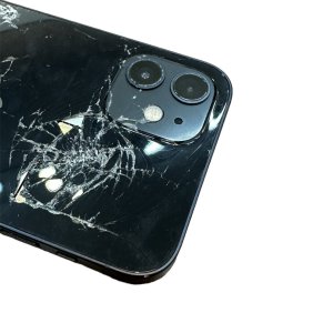 iPhone12 バックパネル交換