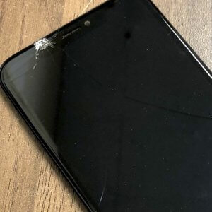 iPhoneXR フロントパネル交換