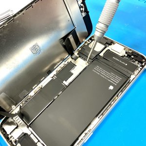 iPhoneSE3 バッテリー交換