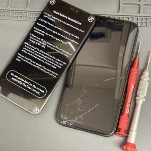 iPhon11 液晶画面 交換修理