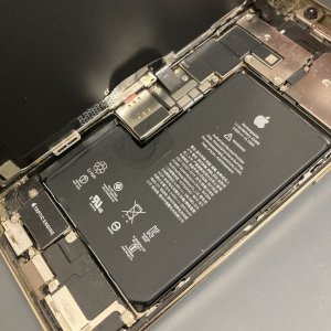 iPhone12ProMAX バッテリー 交換修理 即日