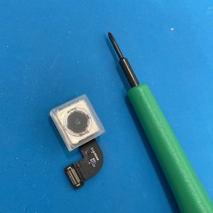 iPhoneSE2 アウトカメラ修理