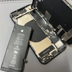 iPhoneSE2 バッテリー交換修理 即日