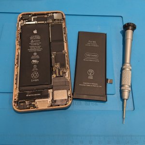 iPhone 8 バッテリー交換