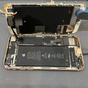 iPhone8の修理 バッテリー交換｜川口市上青木