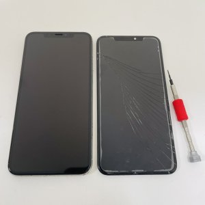 iPhoneXSmax 液晶交換修理