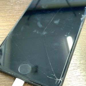 iPhoneSE2　フロントパネル交換修理
