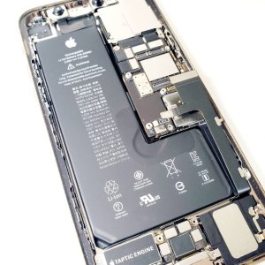 iPhone XS バッテリー交換