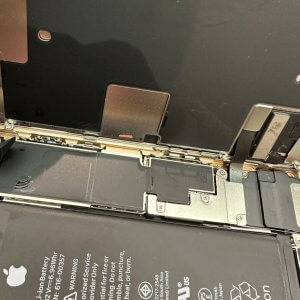 iPhone8　水没修理