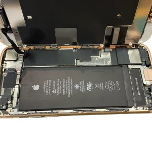 iPhone8 バッテリー交換