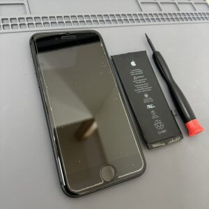 iPhone8 バッテリー交換