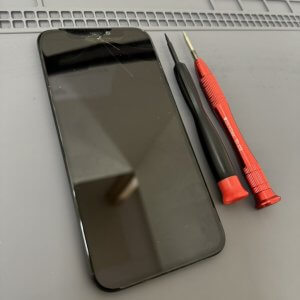 iPhone11Pro フロントパネル交換