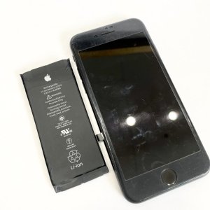 iPhone 8 バッテリー交換