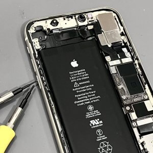 iPhone11 バッテリー交換