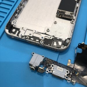 iPhone6S アイフォン6エス ライトニング交換