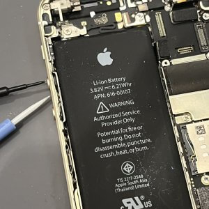 iPhoneSE バッテリー交換