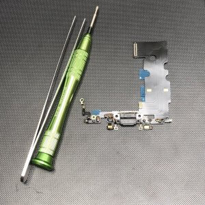 iPhone8 ライトニング交換