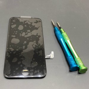 iPhone8 フロントパネル交換