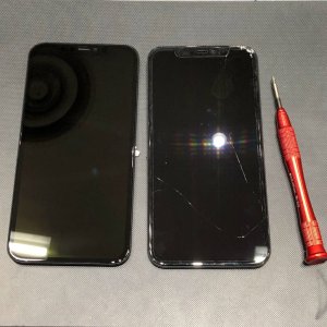 iPhone11 フロントパネル交換