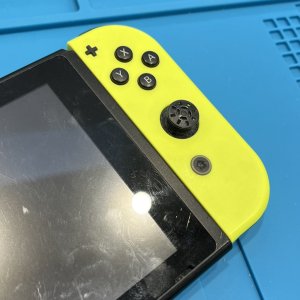 任天堂Switch ジョイコンレール不良修理