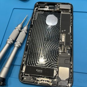 iPhone7+ アイフォンテン7プラス バッテリー交換