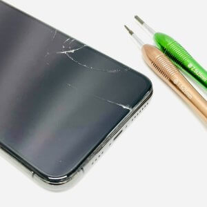 iPhoneXsMax フロントパネル交換修理