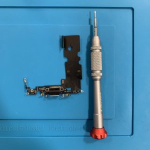 iPhoneSE2 ライトニング修理