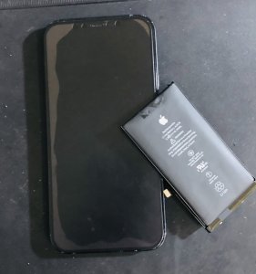 iPhone12 バッテリー交換