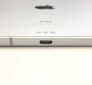 iPad Pro11 第2世代 ライトニング交換