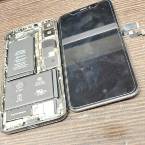 iPhone11Pro 落下ブラックアウト 液晶交換