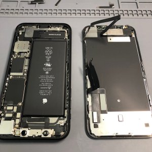 iPhoneXR 落下縦線 液晶交換