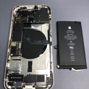 iPhone12 蓄電劣化 バッテリー交換