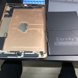 iPad  air2 バッテリー交換