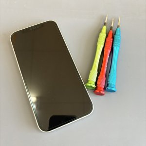 iPhone12 パネル交換