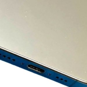 iPhone13 充電不良 コネクタ清掃