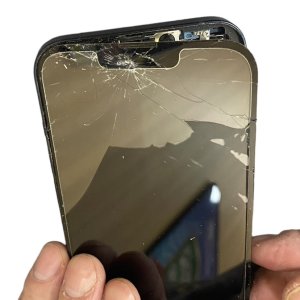 iPhone13 フロントパネル交換