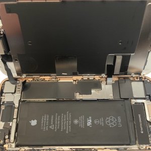 iPhone8 バッテリー交換