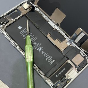 iPhoneSE2 【アイフォンエスイーツー】 バッテリー交換