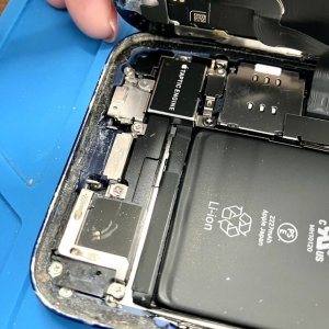 iPhone12mini ライトニング交換