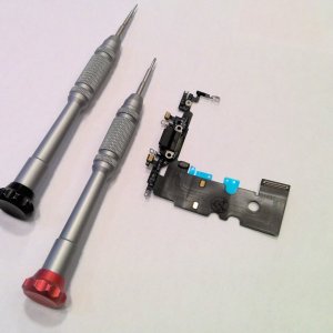 iPhoneSE2ライトニング交換