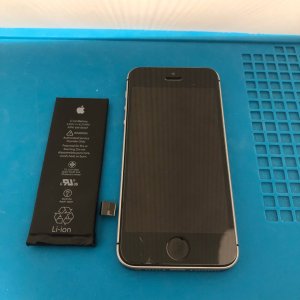 iPhone8 バッテリー交換